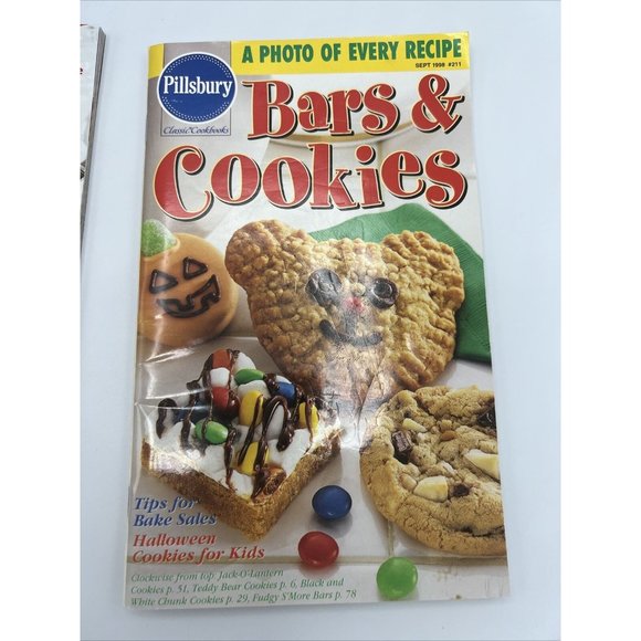 VTG 80's Pillsbury 9 Recipe Books & Box Set SlipCover Lot Cakes Cookies Bake Off - Picture 3 of 12